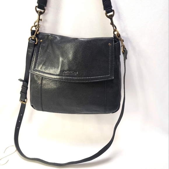 AMERICAN Leather Co. Handbags - American Leather Company Black Leather Shoulder Bag
